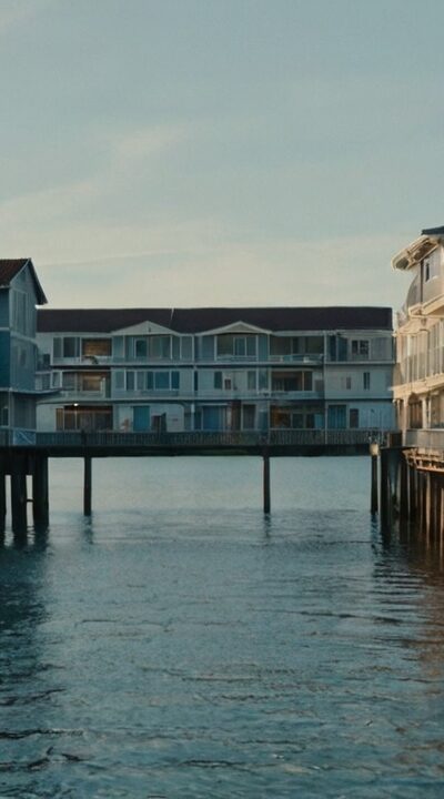 Crixnook Hotel In Picture